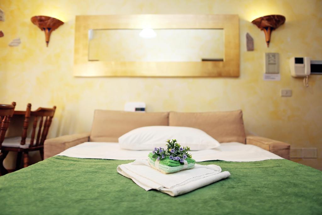 Tridomus Apartment - Mecenate 77 Rome Chambre photo